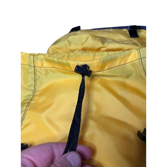 Vintage LL Bean Continental Backpack Rucksack Yellow Blue 90s Hiking - Picture 5 of 16
